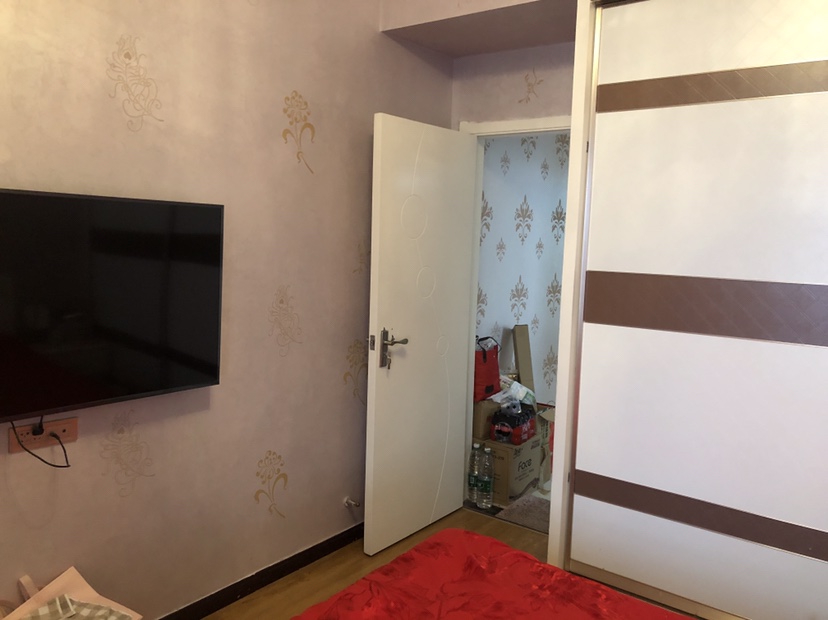 元泰未来城89平精装修娃读书方便的很