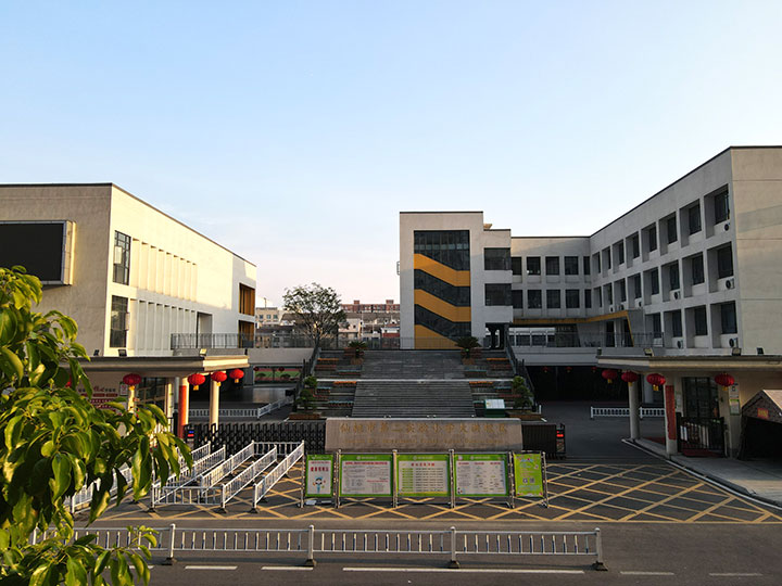 西城名苑-学校旁的好房子，轻松搞定开学季