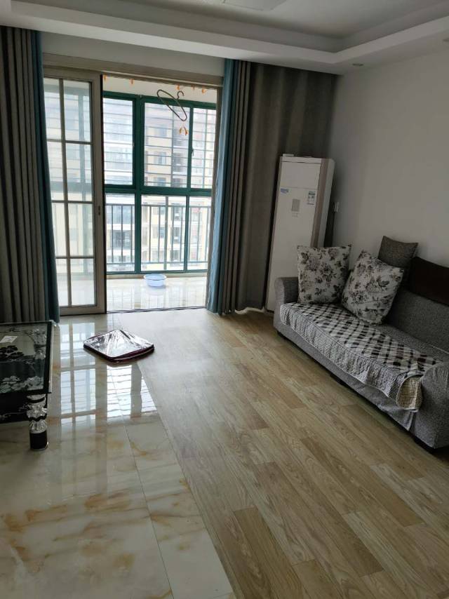 小区商业区，菜市场