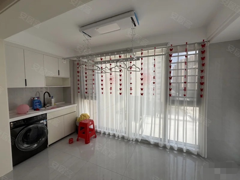 101，降价了，优质好房，​城西满庭春七期，电梯好楼层，全新装修一天未住​诚心出售