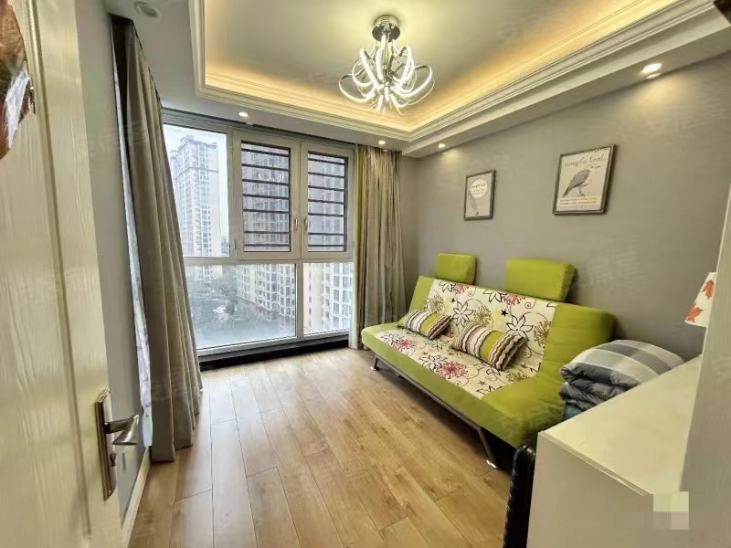 278，新城壹号，湖景房，精装大四房2位，纯边户，成色新，好楼层，南北通透