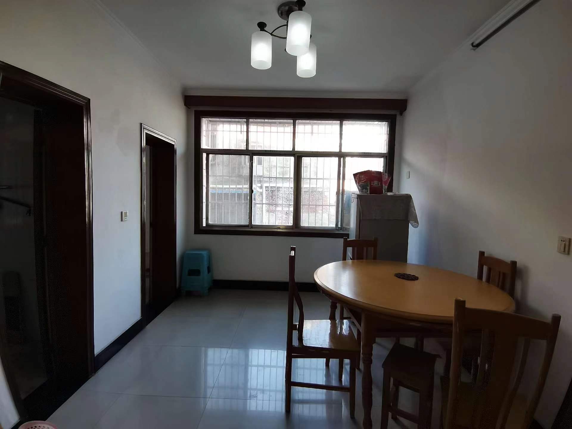 老城区环球对面楚珠花苑装修大三房好楼层