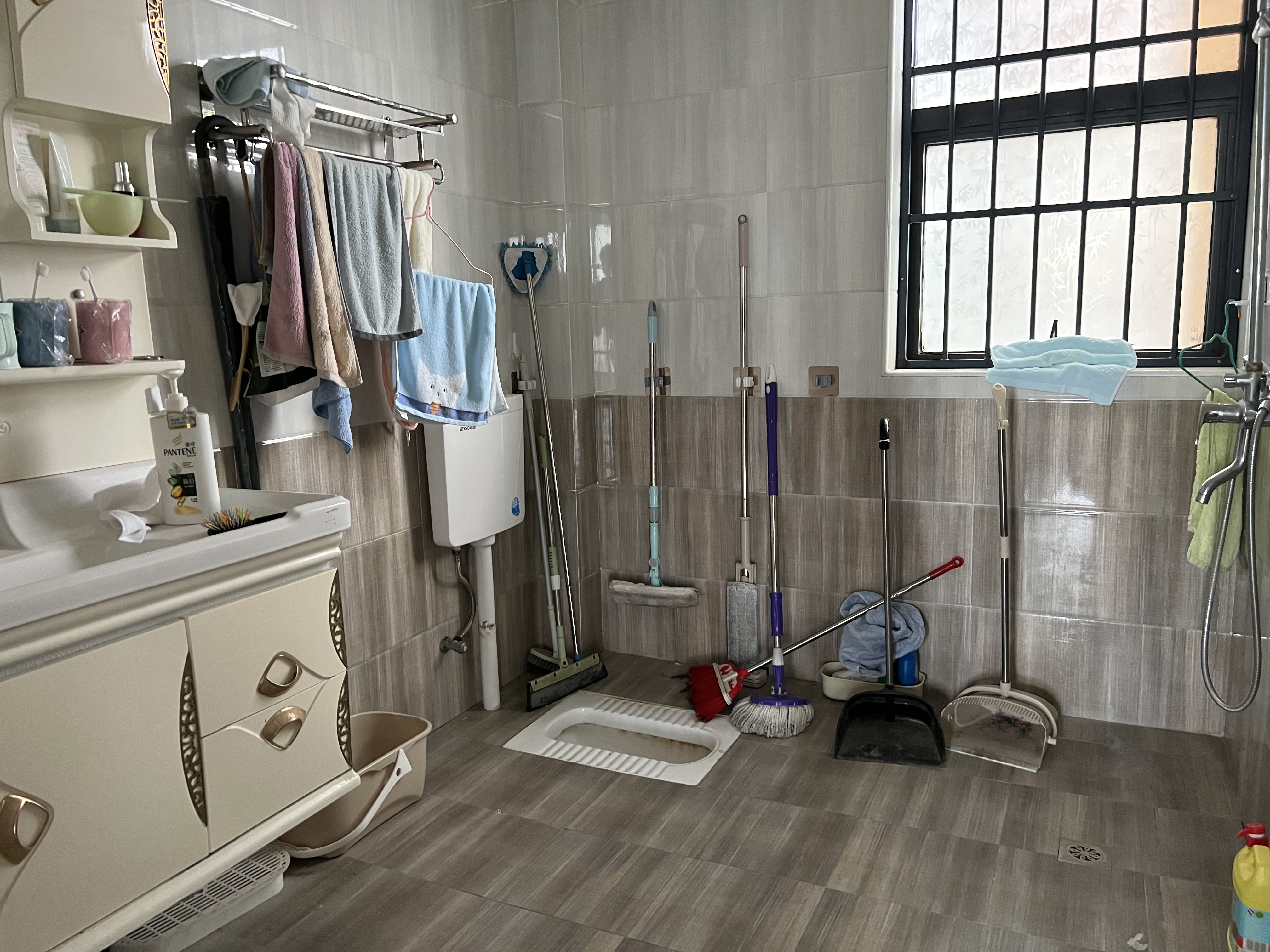 大新路商城大厦好邻居，世界城主城区住房，高层电梯房，大户型