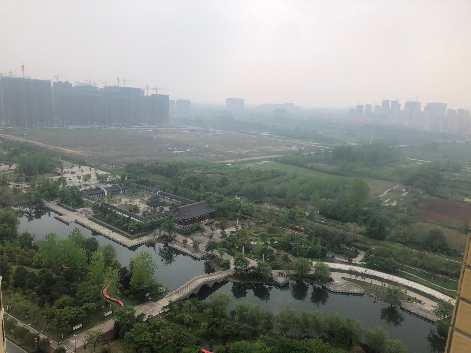 新城壹号5期毛坯顶楼不动产证在手3是2厅2卫