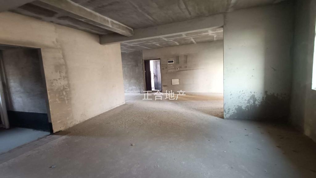 降价了，捡漏，城南，银孚领秀城，单价5500，西边户，带车位，证满二