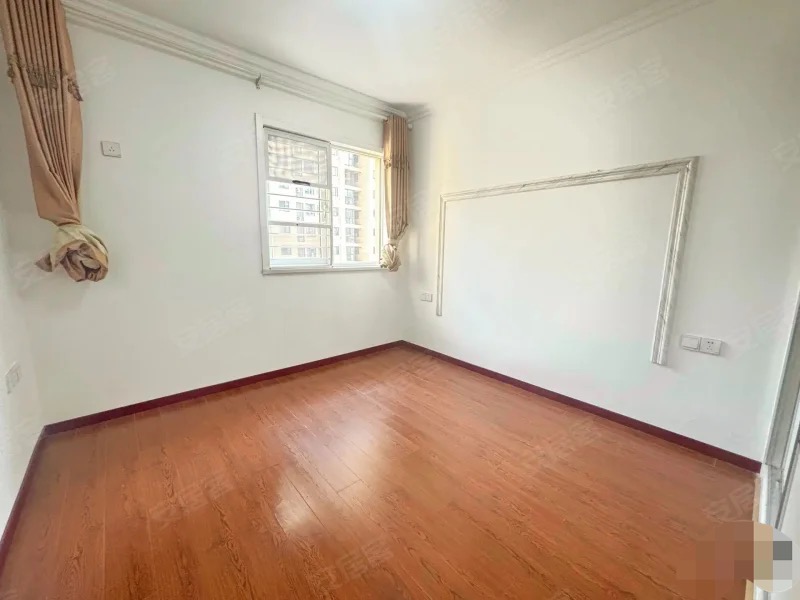 374，捡漏，满庭春，电梯中间楼层，两房，楼下仙桃晓学，上新三中，带供暖