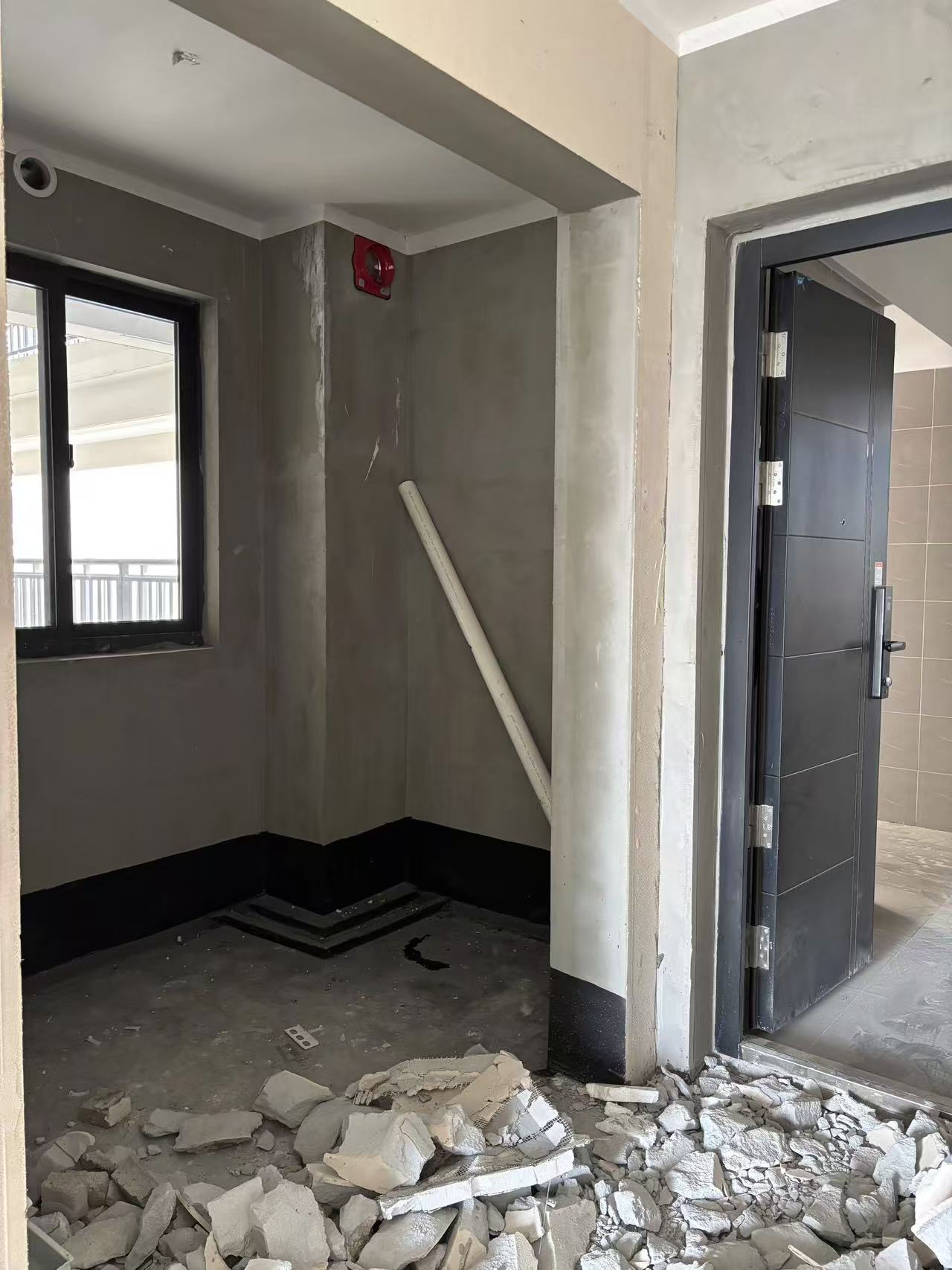 降价了，捡漏，吾悦广场，毛坯3房2卫，好楼层，价钱还可以谈