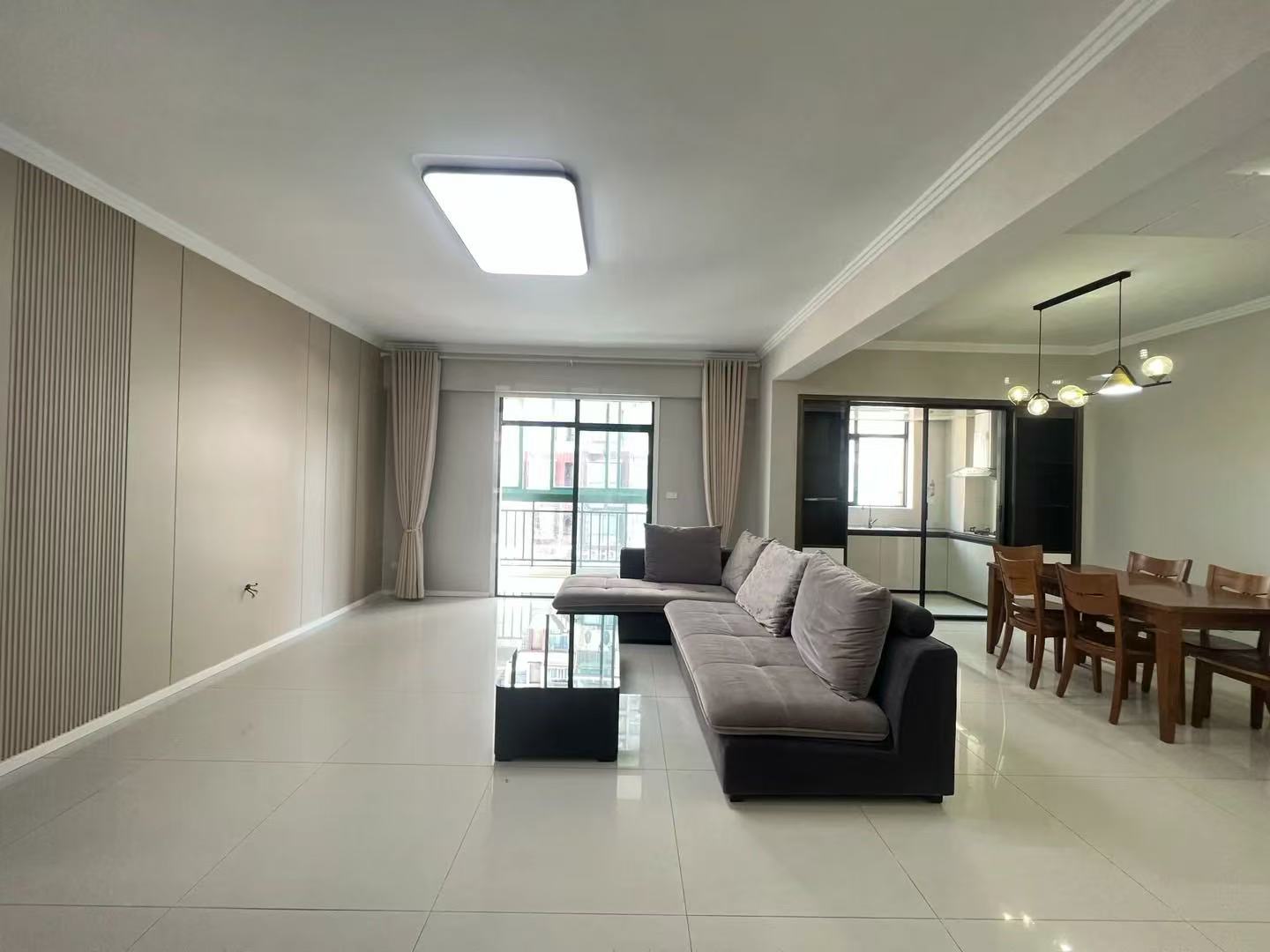 捡漏，带的大院子，装修新，全屋品牌，45万拿下，证满二，亏本