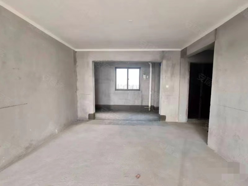 227，降价了，降价了，城南C位，吾悦，单价4385！三开间朝南，南北通透，双阳台，边户