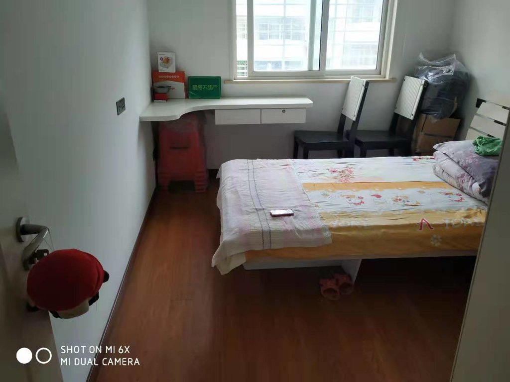 丝宝中学旁鸣宇锦城大四房精装修诚意出售