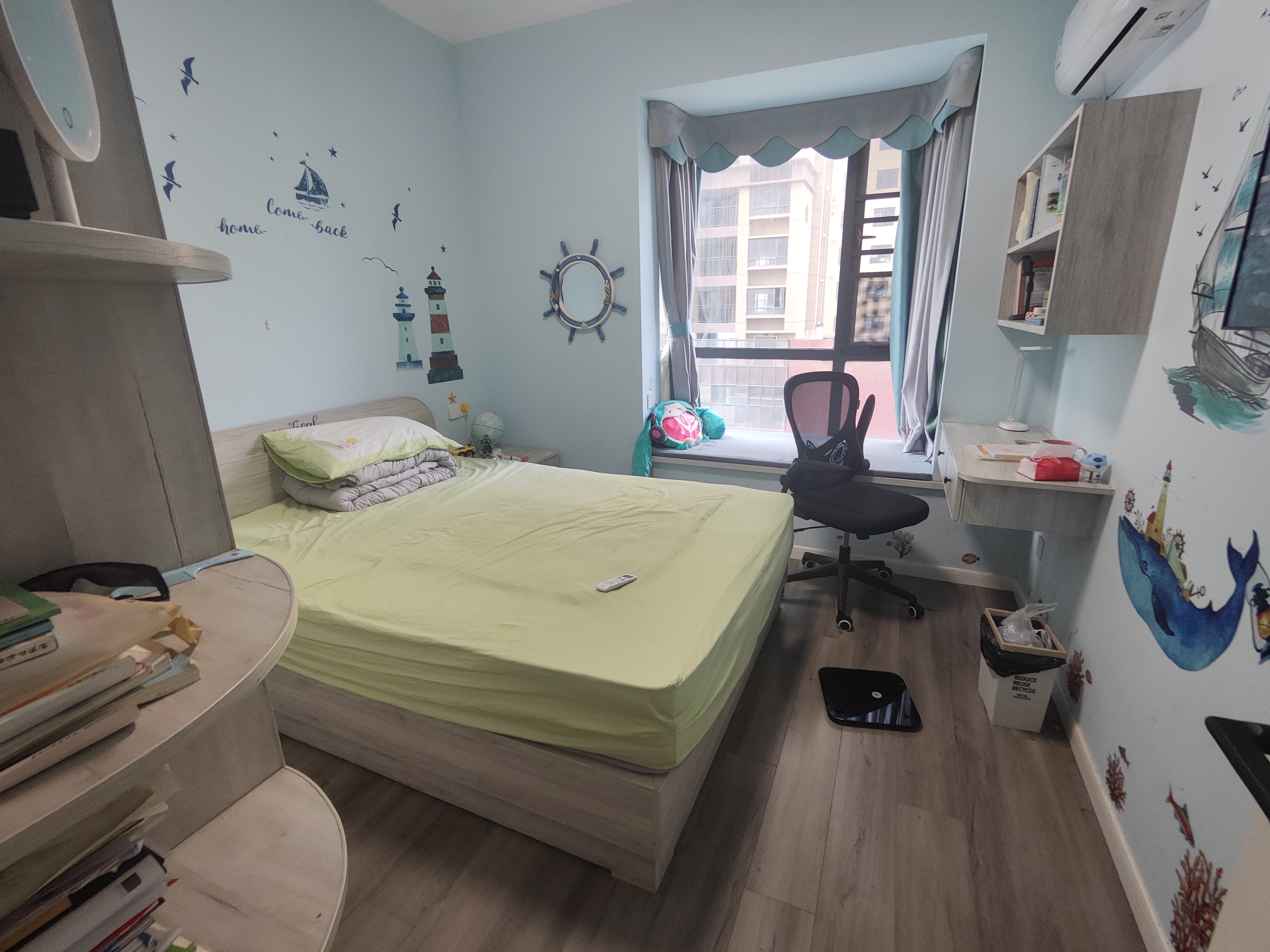 元泰未来城.精装四房.楼下就是學笑.出行方便.看房方便