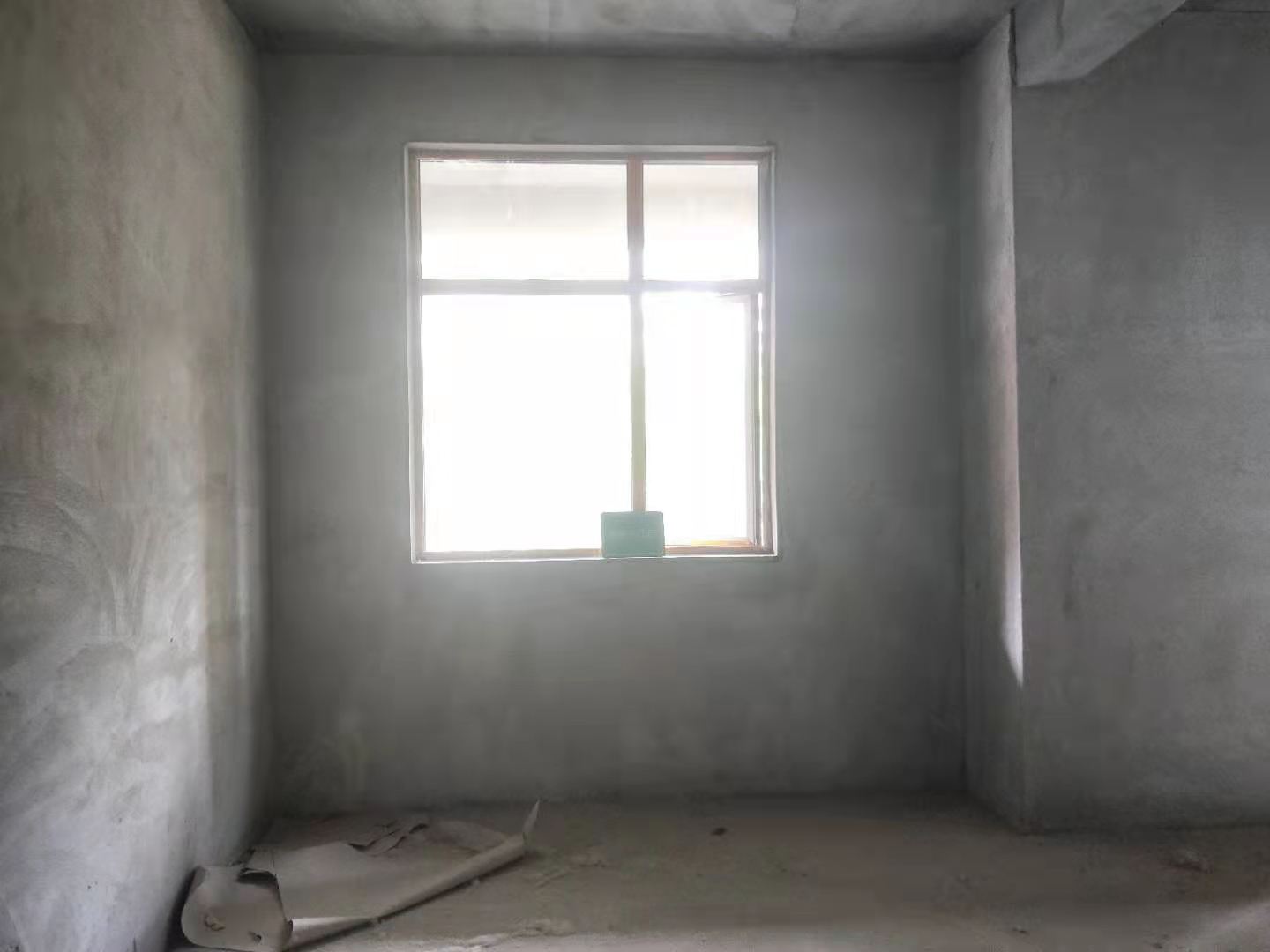 城南领秀城毛坯大三房平地大阳台户型方正房东诚意出售