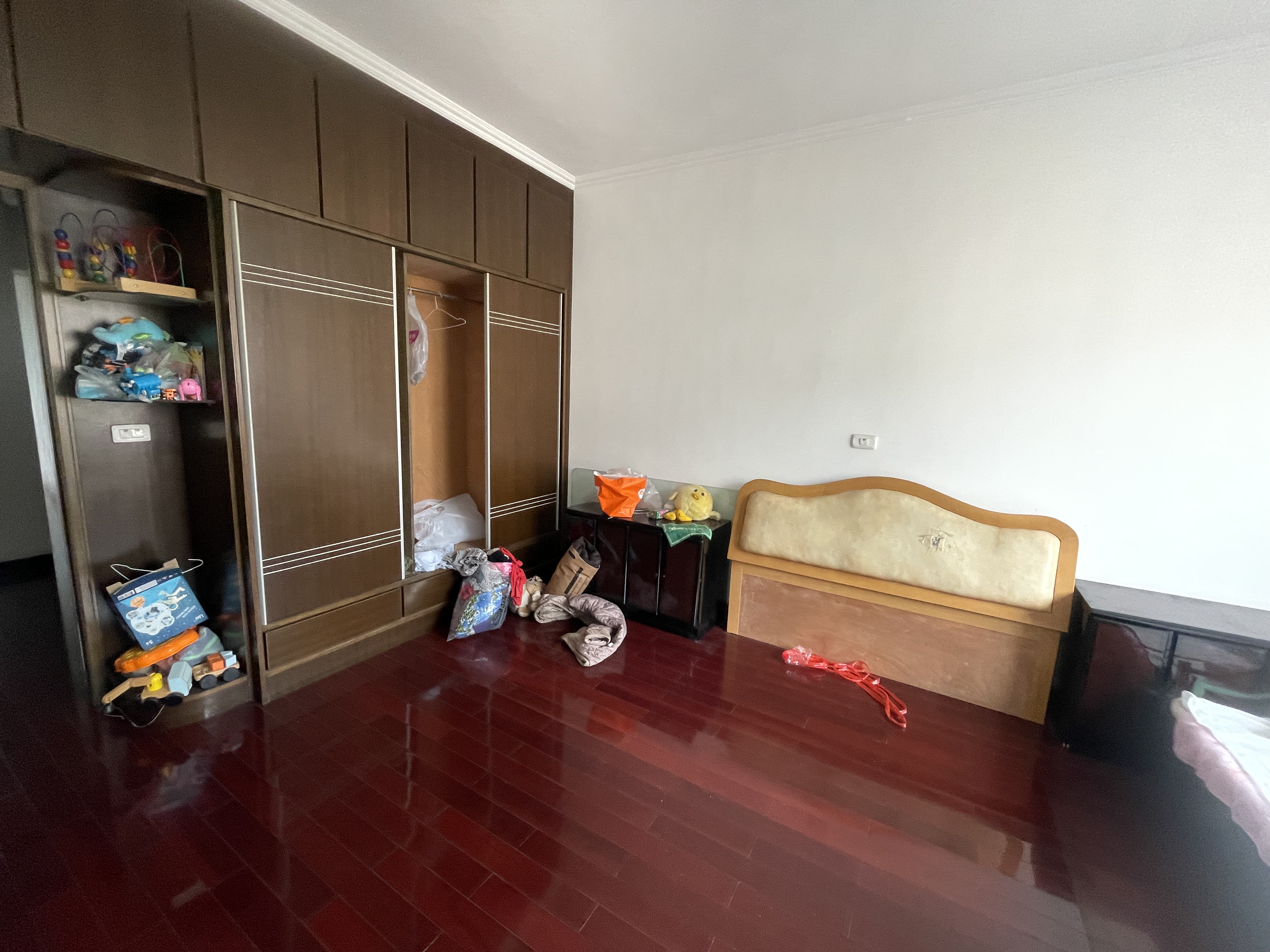 德政园.枫丹苑.小区配套成熟.诚意出售