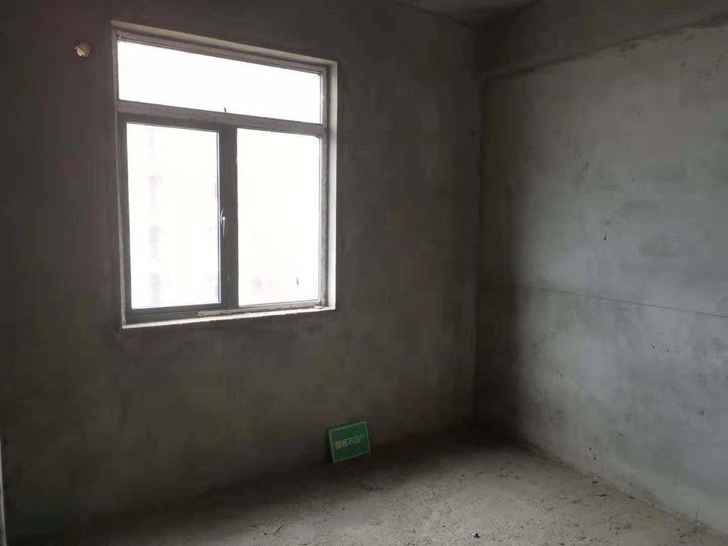 金港瑞景.毛坯三房.看房方便