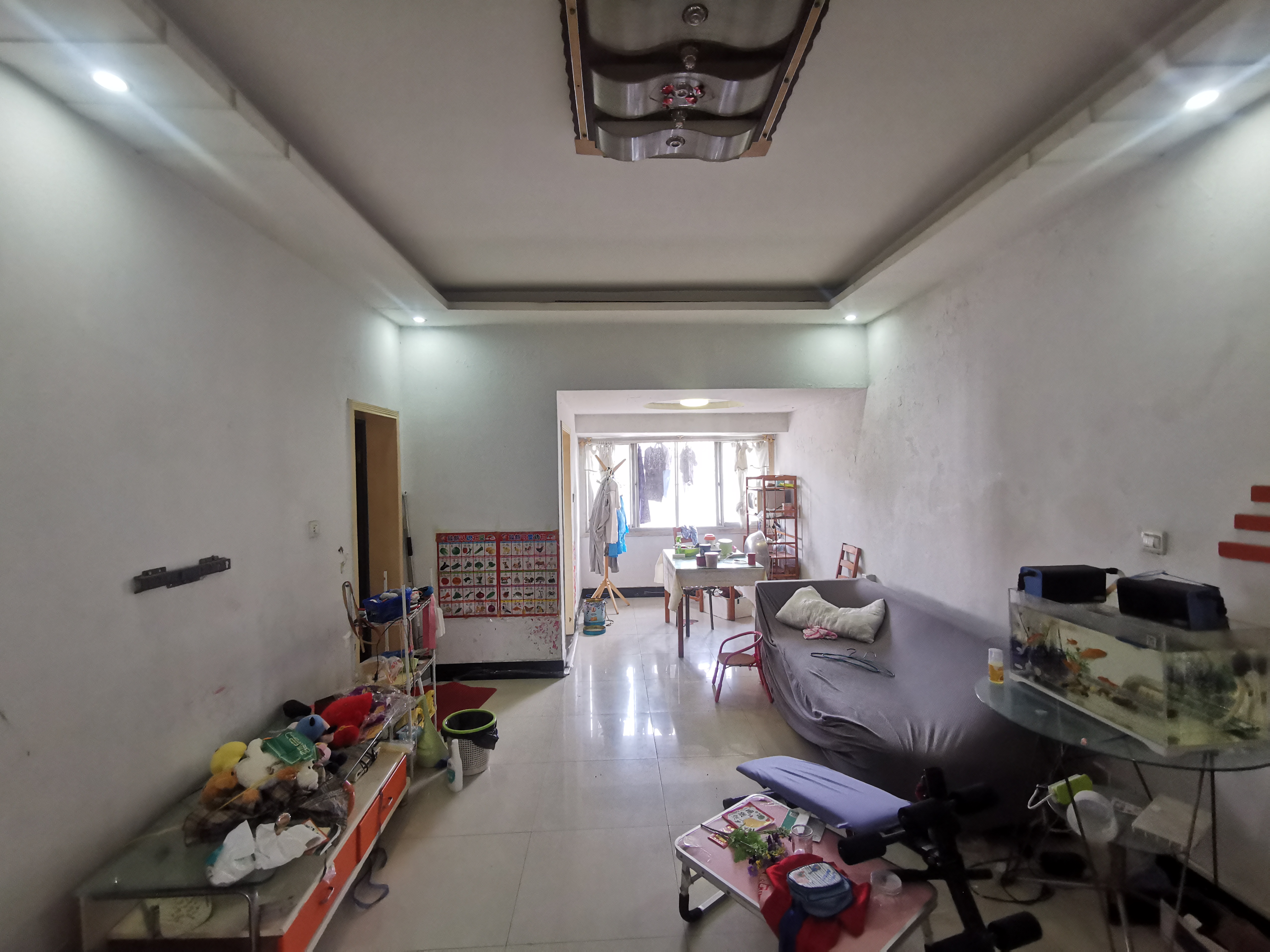 宏达路惠联市场正对面一建宿舍 三房两厅 小区可停车 诚心卖随时看房