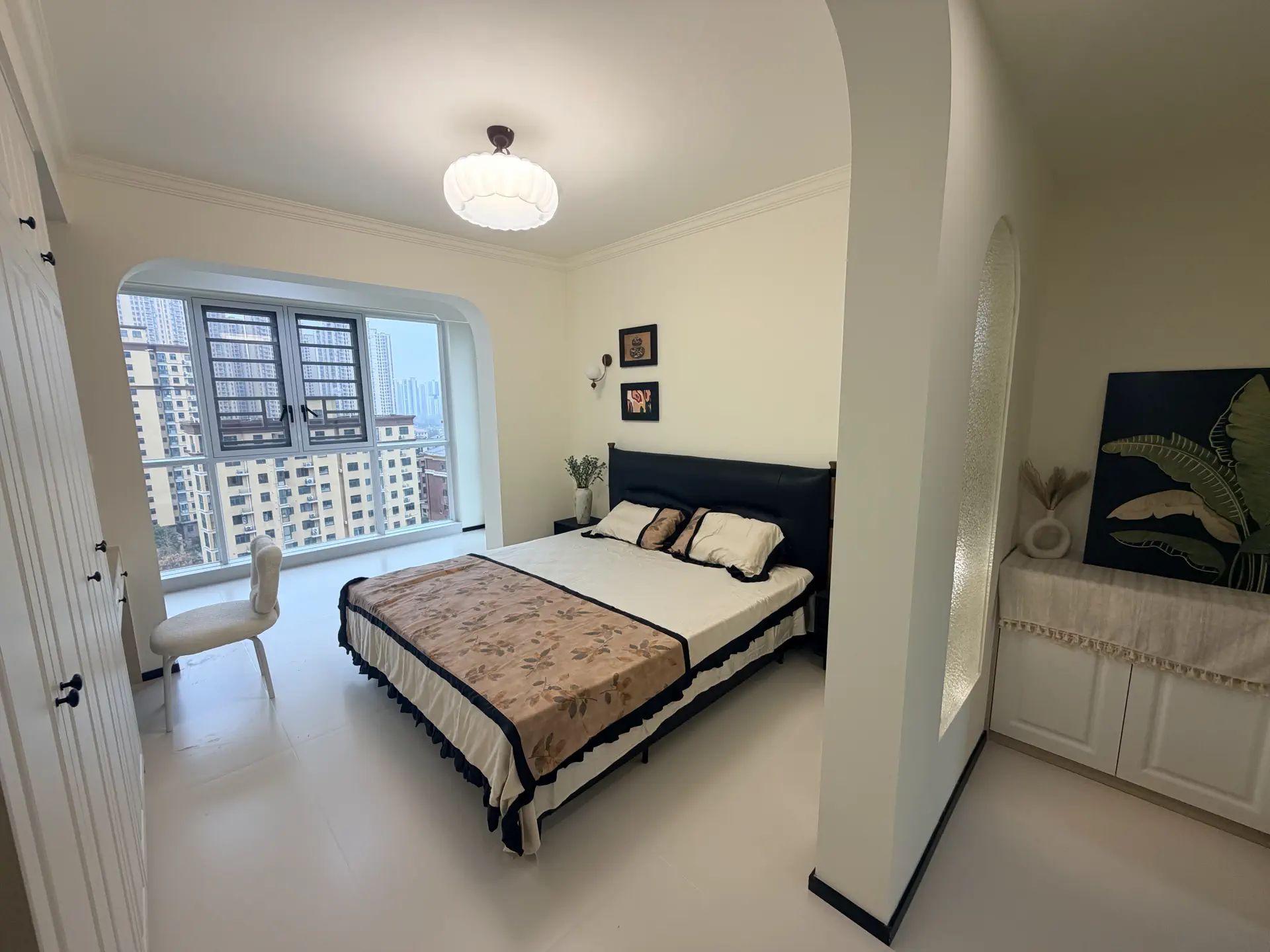 沔阳公园旁，城南，新城壹号五期，电梯12楼，老证，单价5900，新二中二小