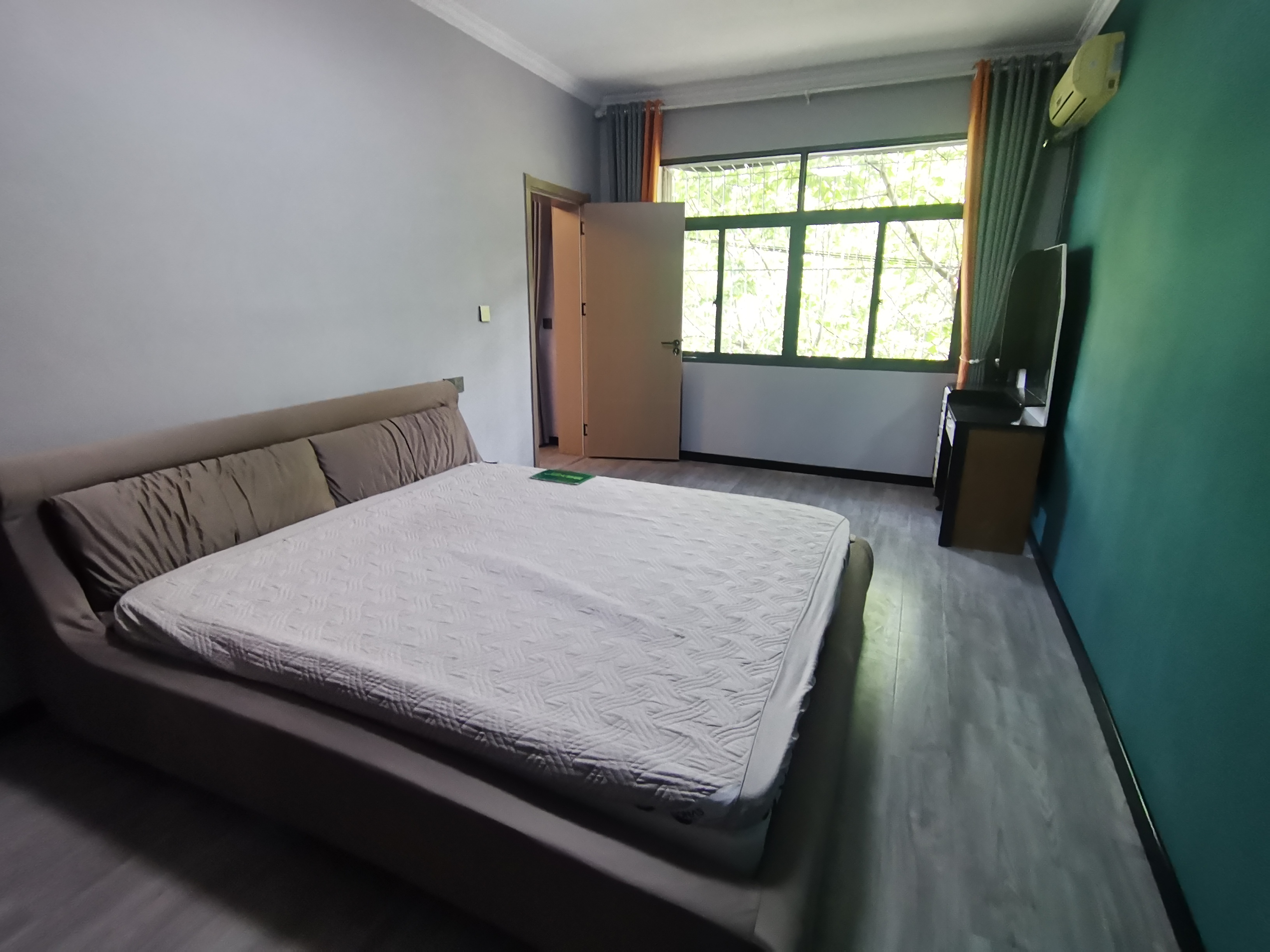 副食品厂宿舍全新装修三房中间楼层看房方便