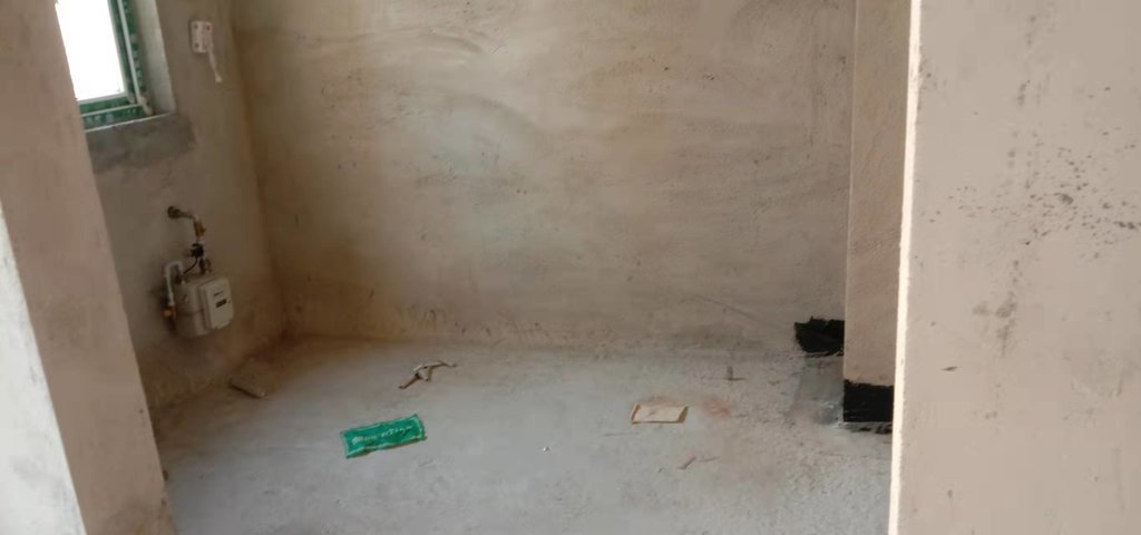 和合国际.毛坯三房.纯边户.证件满二.看房方便