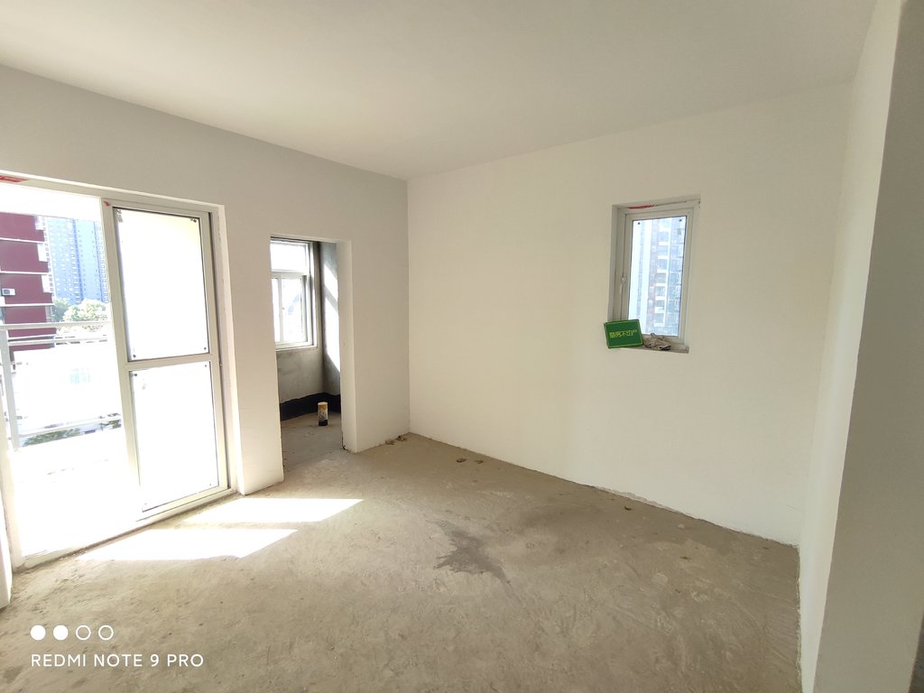 福星城 毛坯四房南北通透双阳台视野采光 看房方便诚心出售