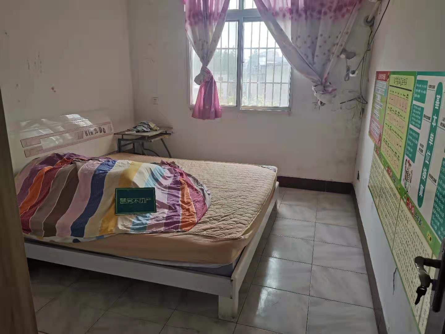 沔阳 旁边的教工宿舍楼，106平三房前后有两个阳台楼层好，标准的 房！