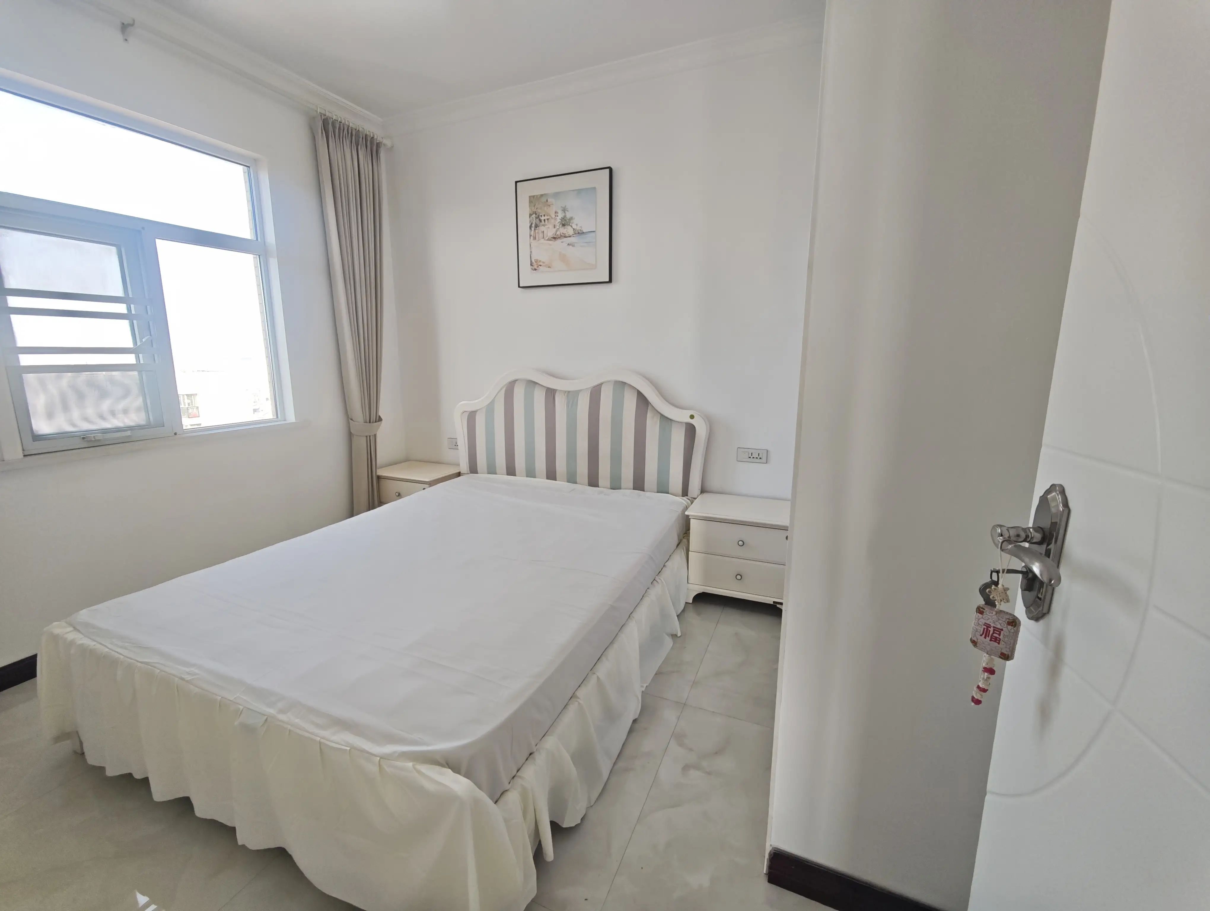 捡漏，一中对面，上苑一品，精装三房，单价4千多性价比高的房子，证满二