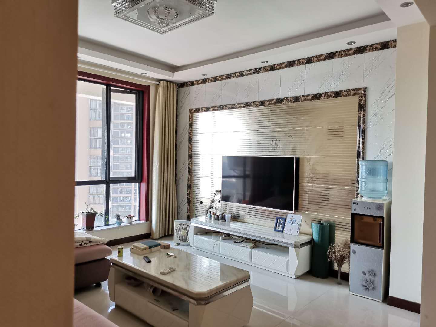 鸣宇尚城商城旁边读公立实验幼儿园实验 三中