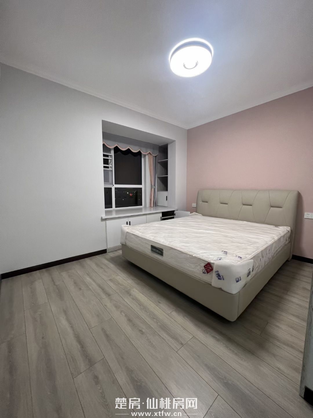 新三中旁九十墩电梯大三房出租！