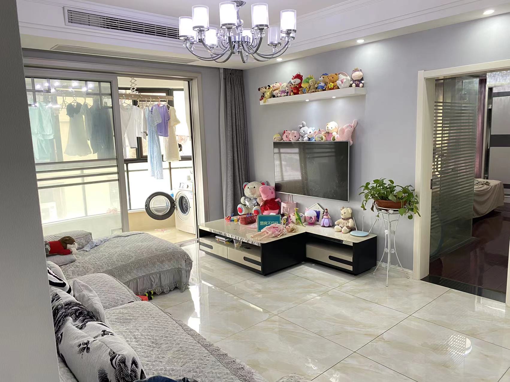 御台公馆精装大三房  中间好楼层  采光好视野开阔  业主诚心出售