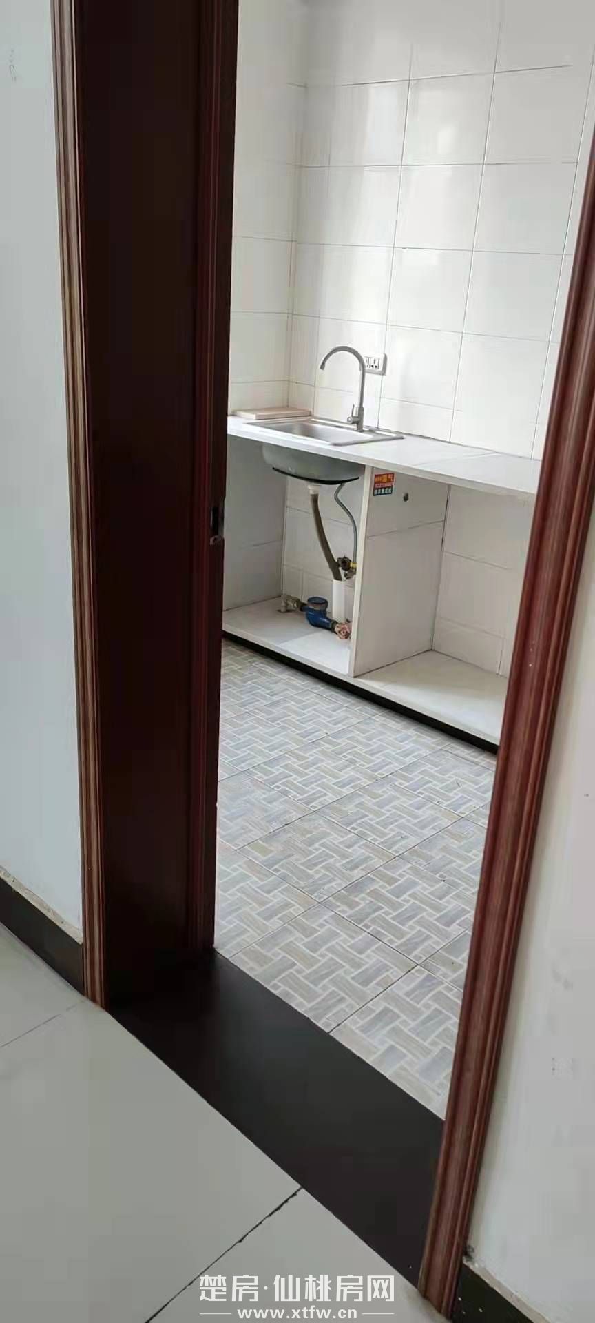 仙桃市干河办事处园林小区58号