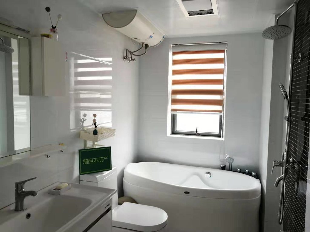 和合国际四期精装一室一厅，一中附近陪读优选，好楼层