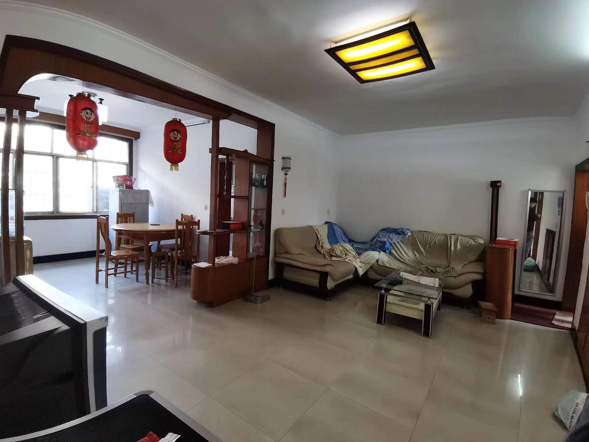 老城区  环球对面 楚珠花苑  装修大三房  好楼层