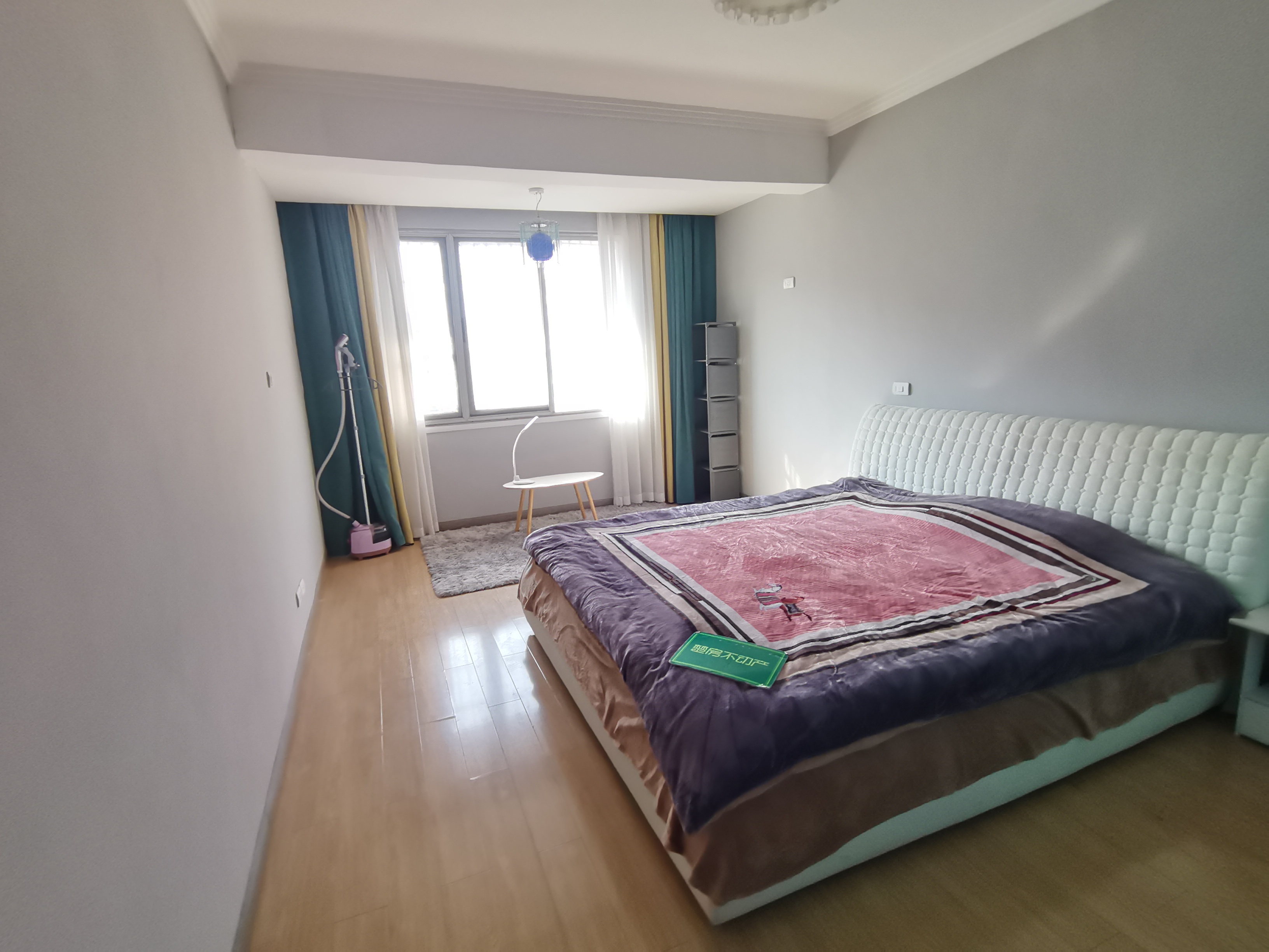 粮油商行宿舍楼精装三房房东诚意出售