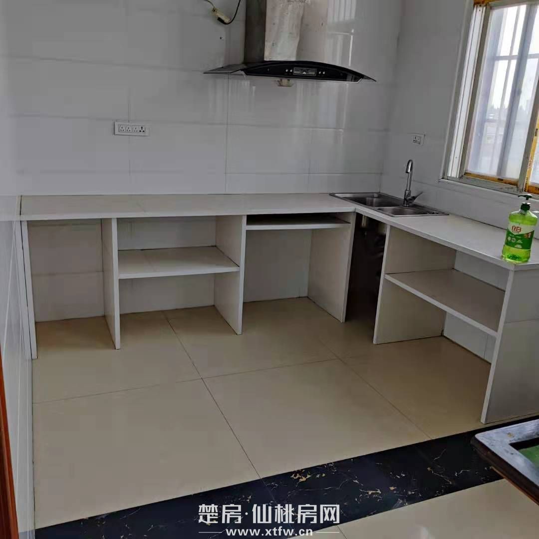 房屋出租（丝宝中学附近）
