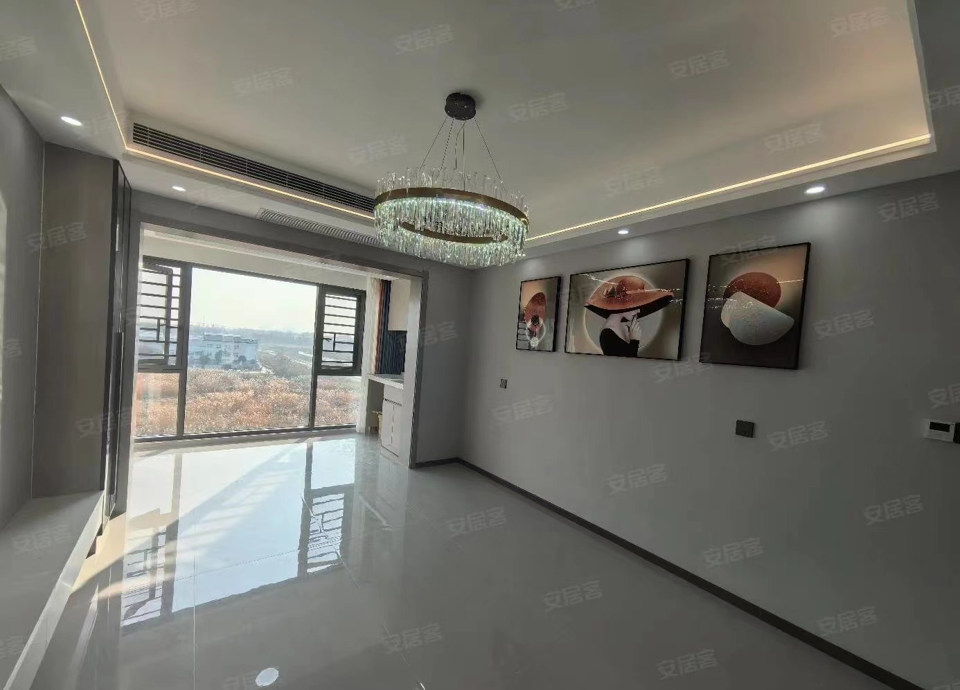 一中旁边，南北通透，双阳台，精装三房，中间楼层