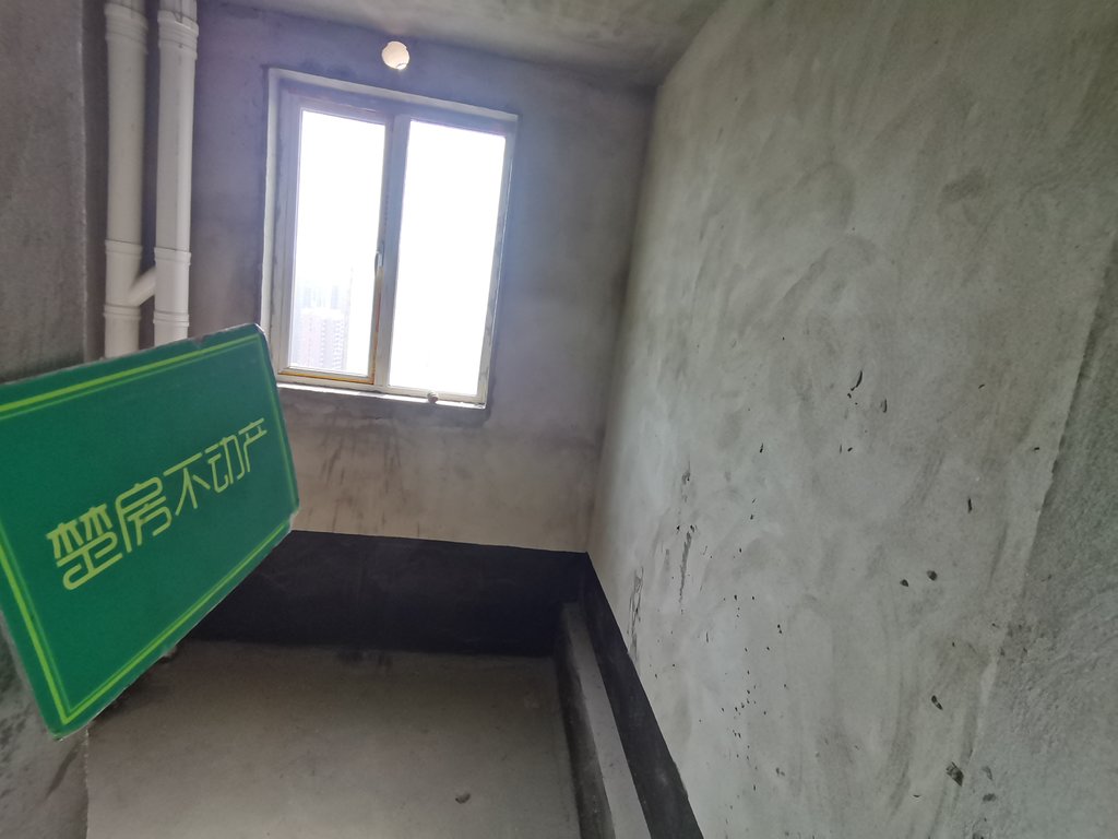 领秀城领秀城毛坯大三房带车位房东诚意出售