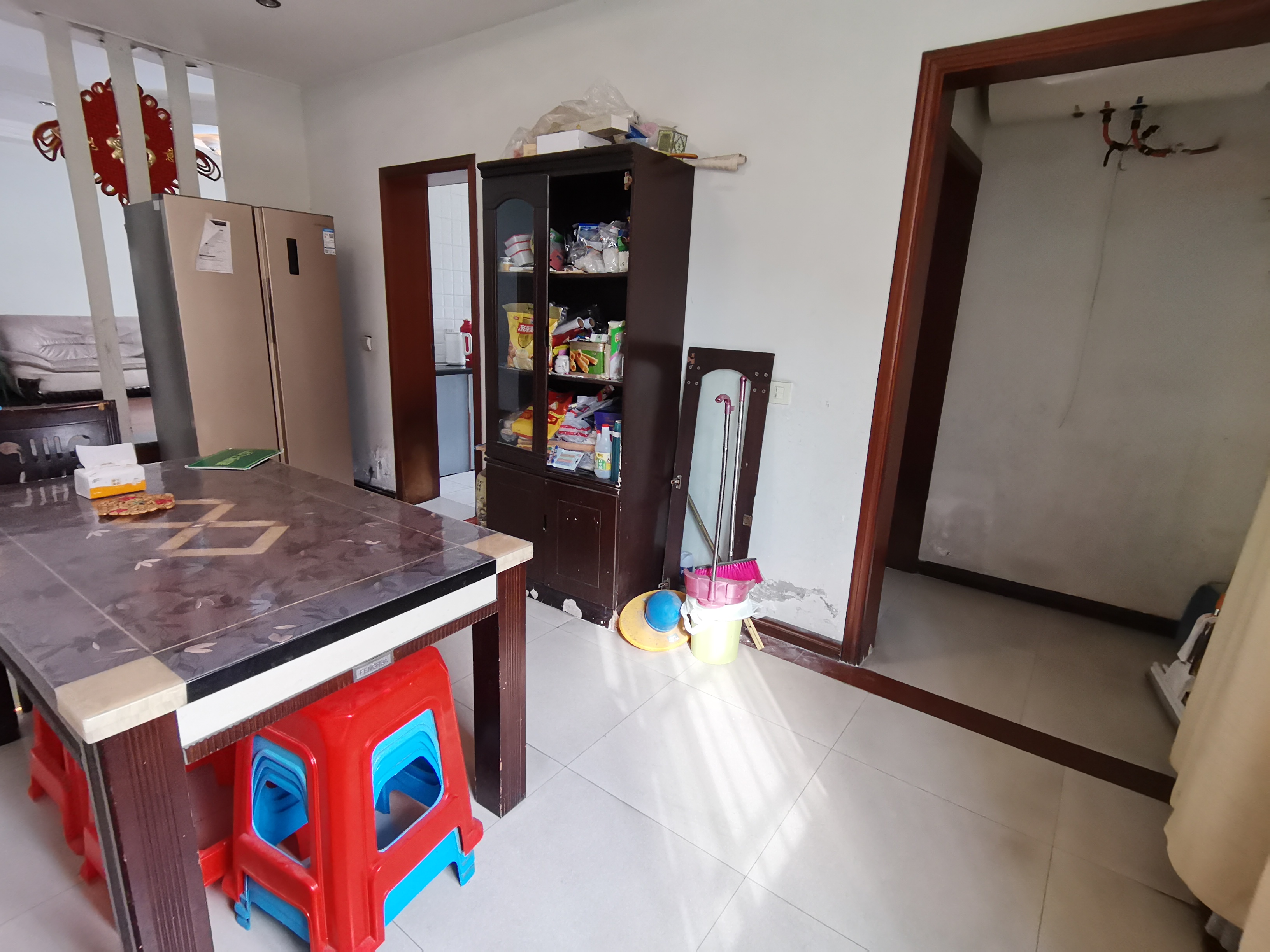 干河社区卫生服务宿舍精装四房中间楼层房东诚意出售