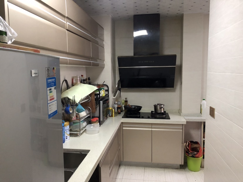 元泰未来城89平精装修娃读书方便的很