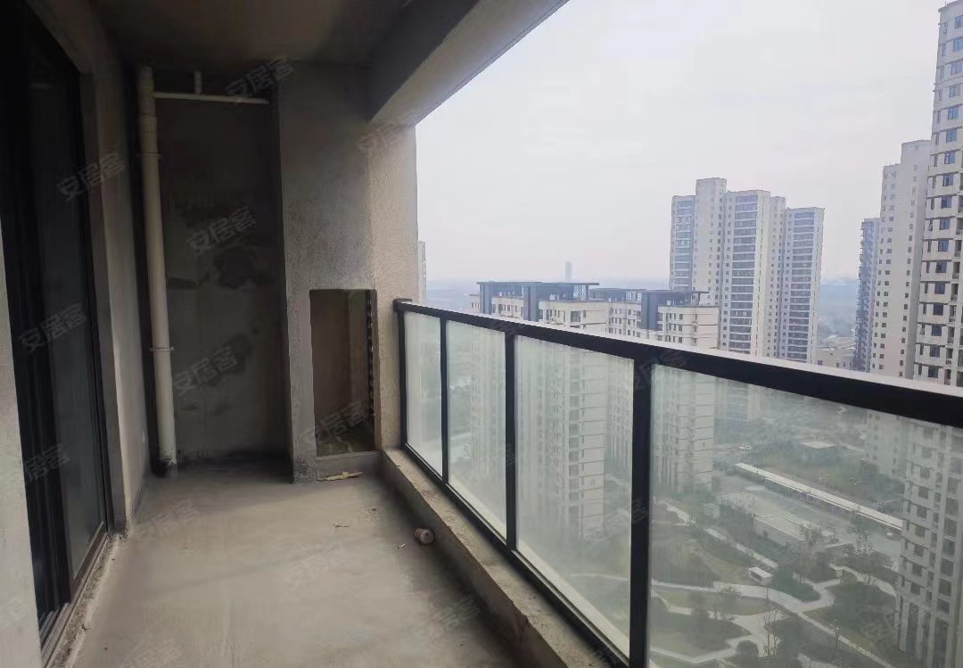 32，城南望府边户好楼层，送车位，户型方正，采光好