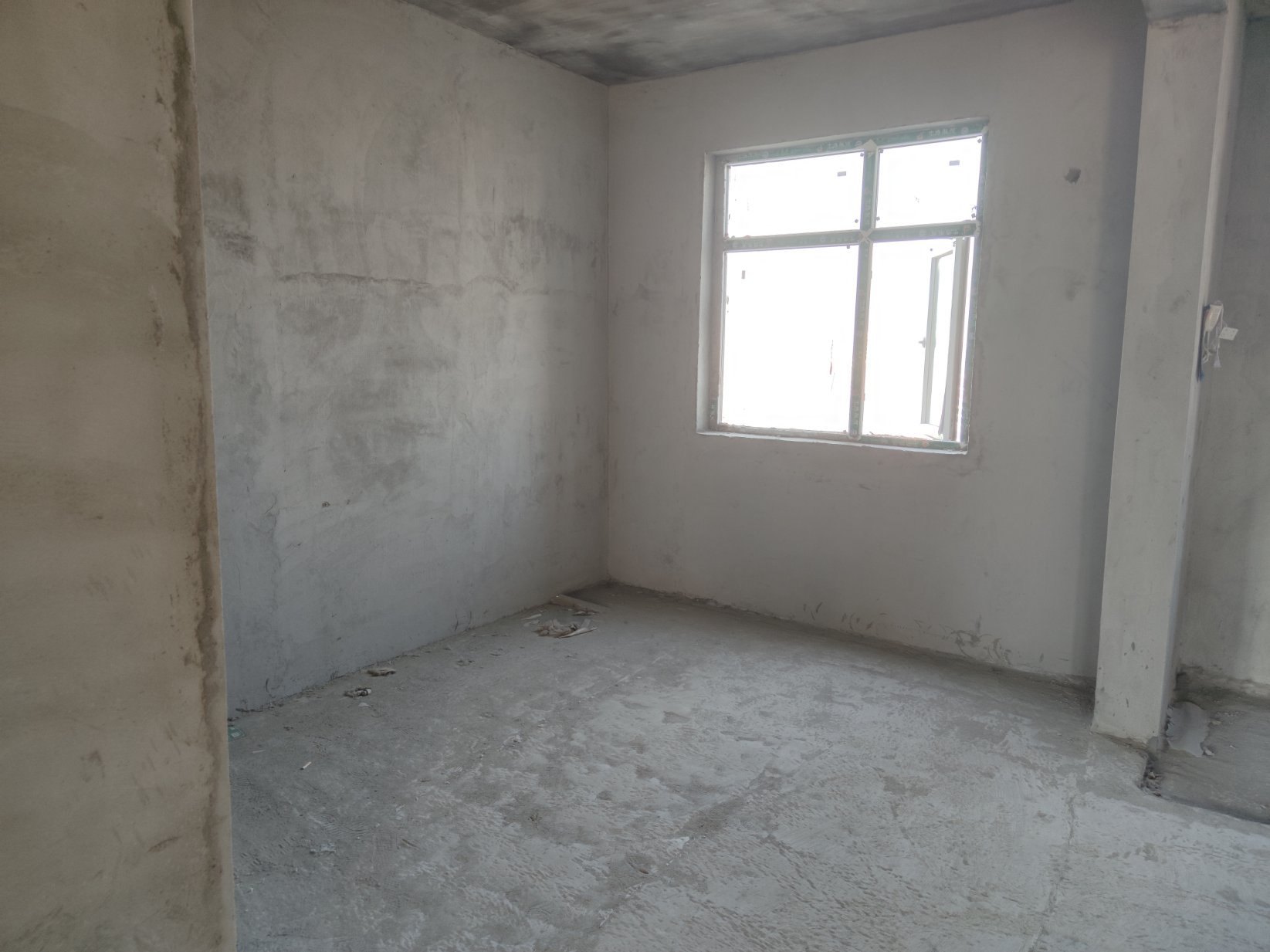 元泰未来城A区，毛坯三房，大证已下