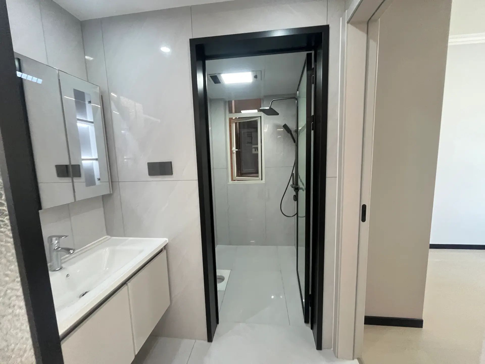 城南，沔阳天泽园，稀缺小高层，边户，证满二，业主诚心出售