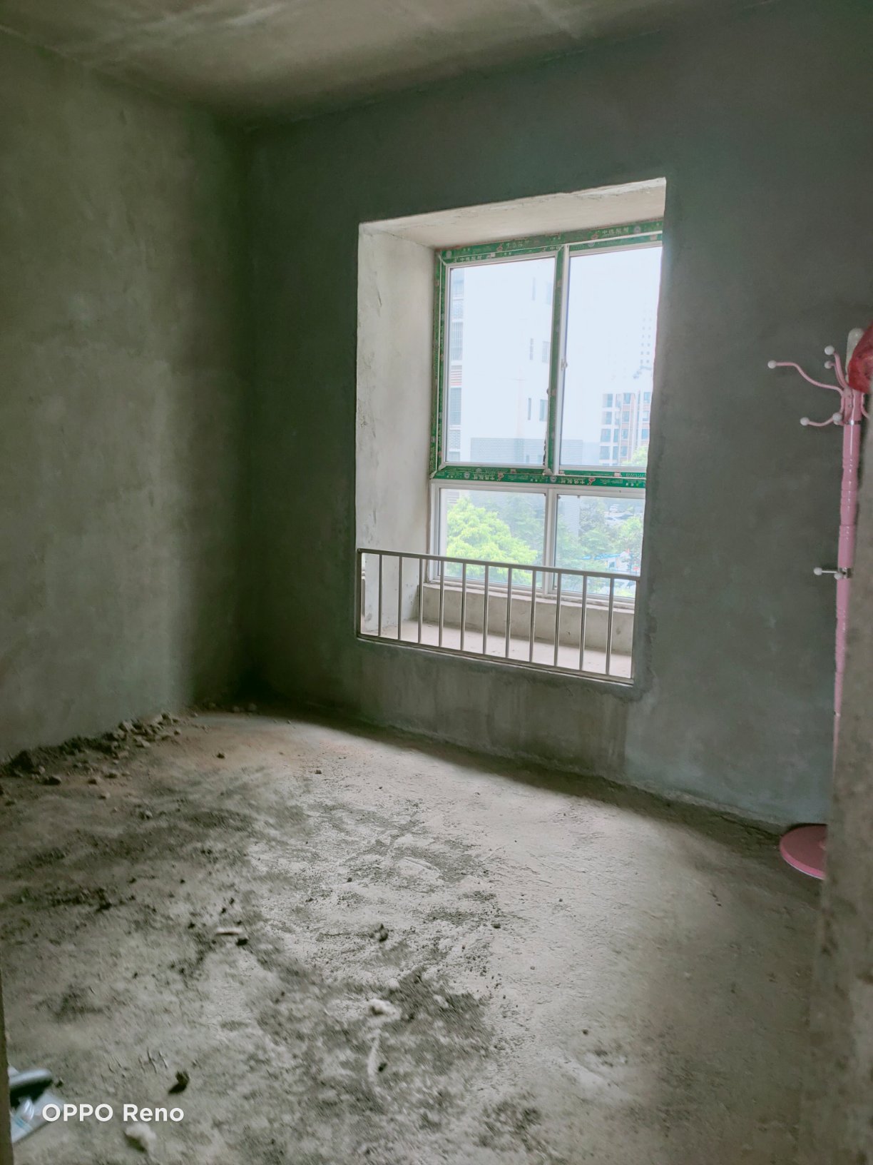 水云间131平电梯，赠送双超阳台湖景房。可任意豪装。