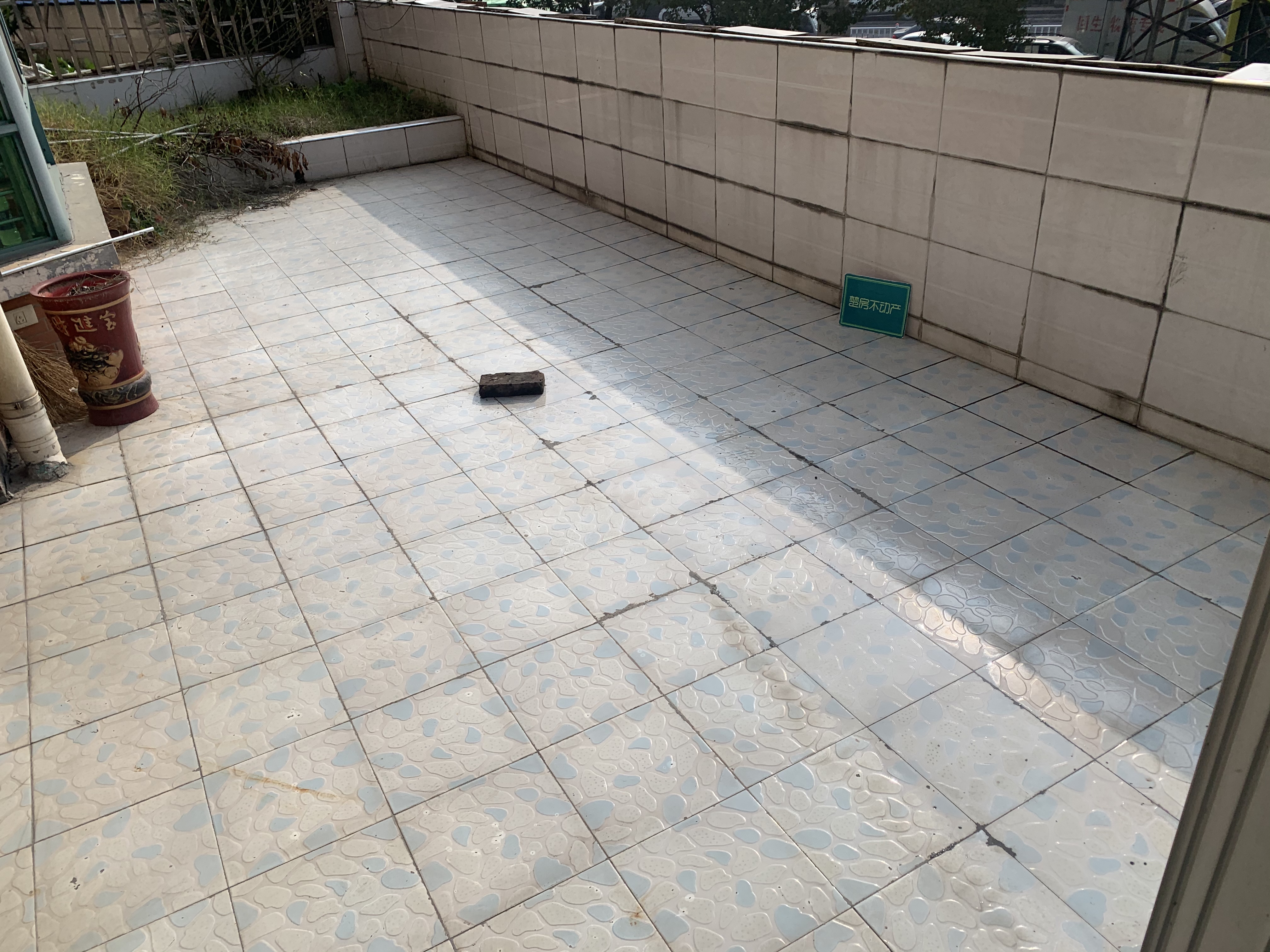 青青家园2期步梯好楼层带 大平台阳光房采光 老证看房预约