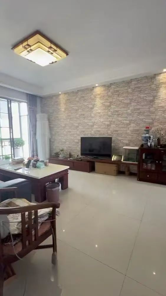 降价了，捡漏 ，武商附近，浅水湾，电梯小高层，单价3500，双阳台户型，老证，