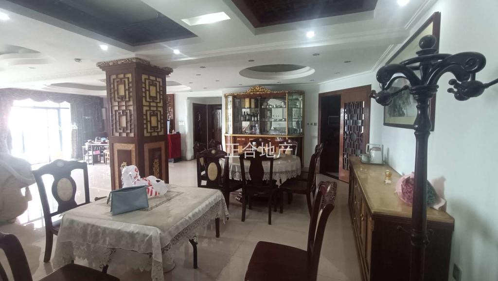 检漏，房东亏本出售，纽芬兰旁边，天下城市星座，单价3500，好楼层