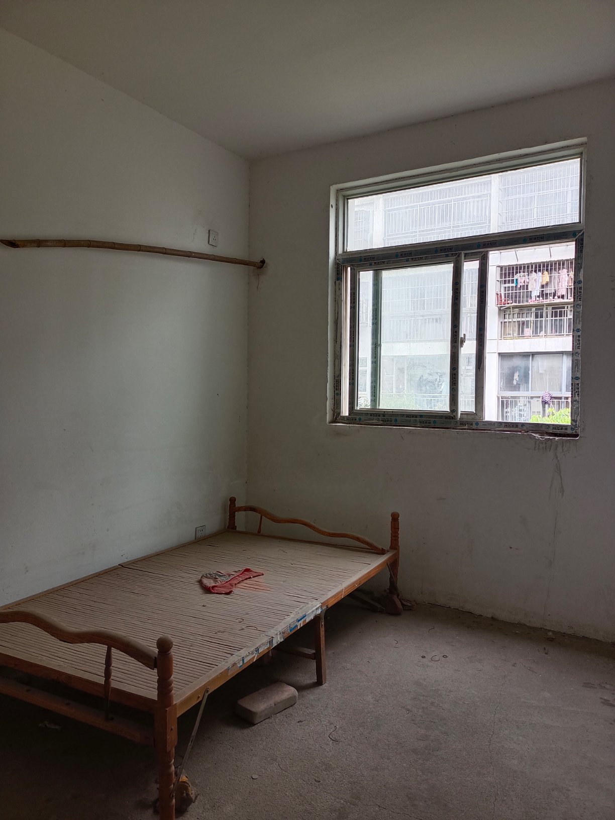 和平 旁，万人小区，配套设施齐全