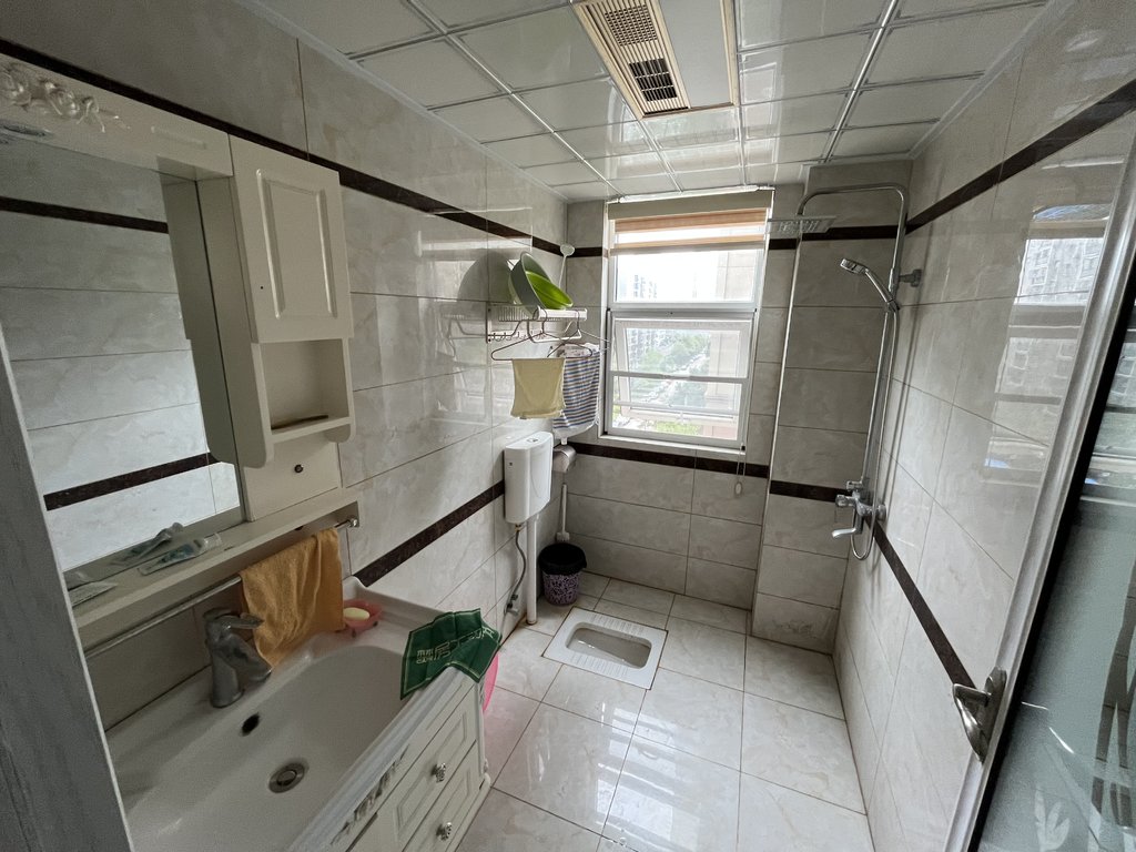 元泰未来城精装三房全屋中央空调南北通透出租