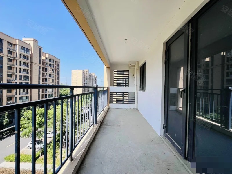 急售，城南新小区，电梯小高层，3400单价，毛坯三房，捡漏