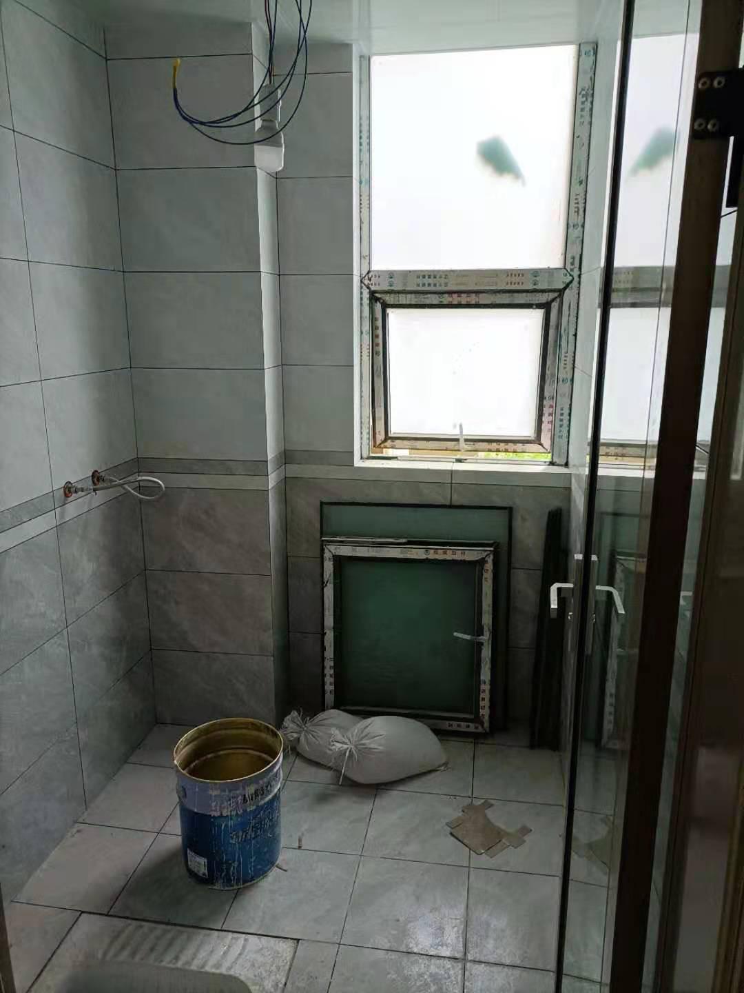 元泰未来城A区，证以下，新三中旁边环境好周边设施方便