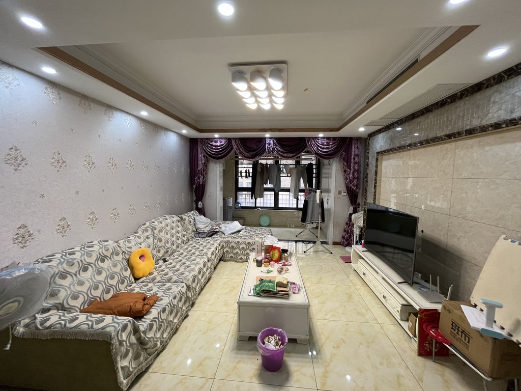 元泰未来城 精装三房 全屋中央空调 南北通透 出租