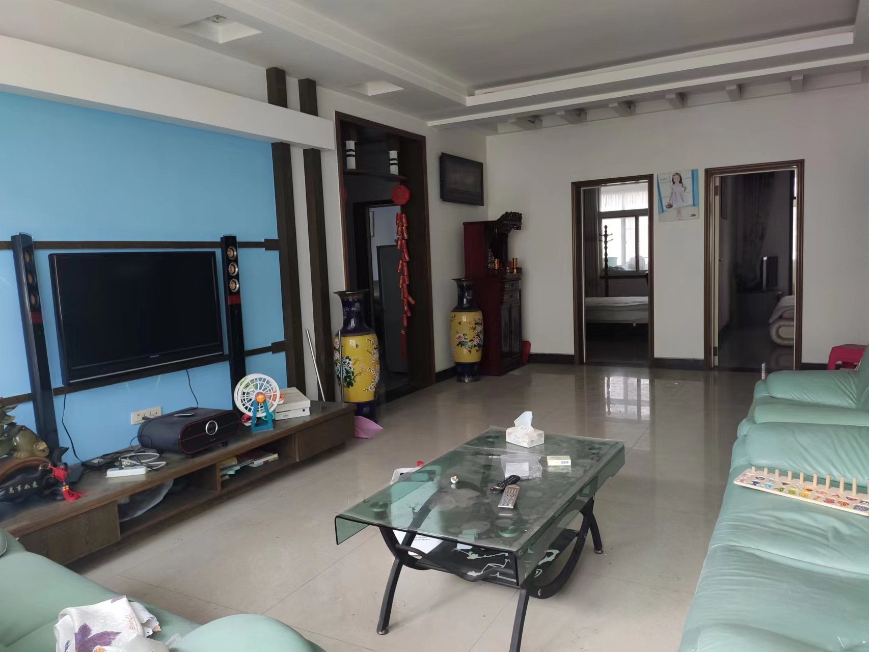 房东急售实验二小宏达小区精装修三室两厅两卫看房方便南北通透